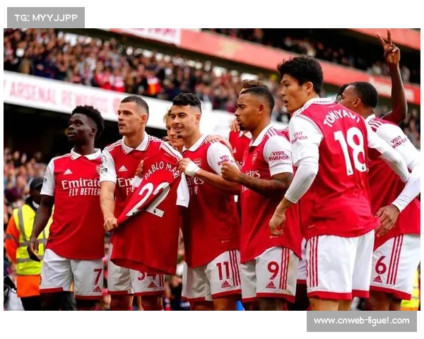 阿森纳主场战胜狼队，继续领跑英超积分榜