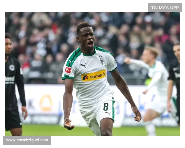 法兰克福6-4门兴,进球大战创赛季纪录 法兰克福6-4门兴,进球大战创赛季纪录